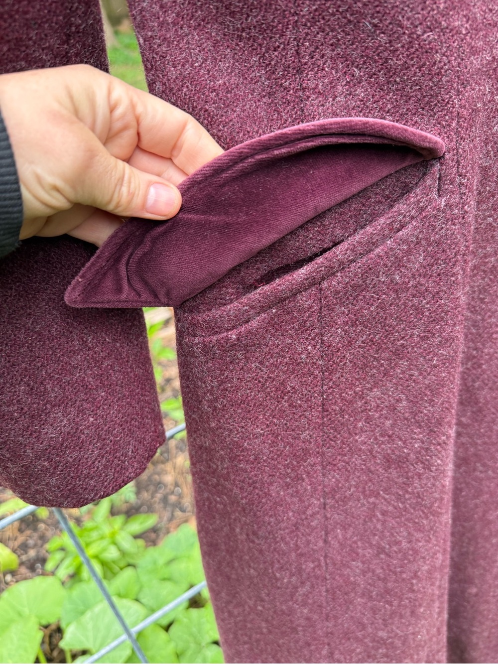 Womens Vintage Long Wool Blend Button-Front Coat - Burgundy - Picture 3 of 6